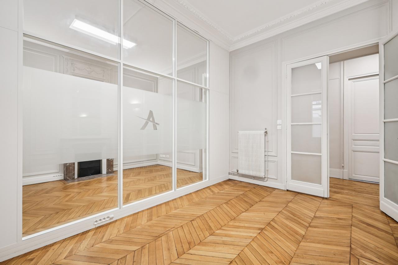 Bureau Paris 197m² Location bureau Paris OLBUR2427225 13